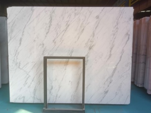 Dalle de marbre blanc de Guangxi Goldtop Stone OEM, naturelle, de haute qualité, moderne, polie, pour cuisine, salon, salle de bain, sol et mur - Product Image 1