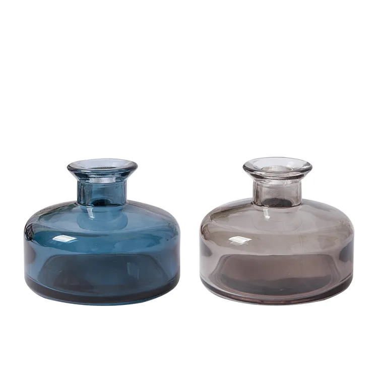Bottiglie di profumo di colore personalizzato bergamotto Vanilla Reed diffusore bottiglia nera opaca con bastoncino
