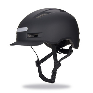 Casque de vélo avec lumières LED avant et arrière, noir, unisexe, pour les déplacements urbains et la conduite de vélos électriques - Product Image 3