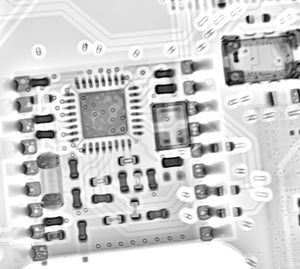 Macchina a raggi <span class=keywords><strong>X</strong></span> industriale portatile per ispezione PCB, fluoroscopio Microfocus 150kV con rilevamento di difetti da 0.1mm - Product Image 4