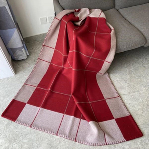 Coperta in Finto Cashmere Morbida <span class=keywords><strong>e</strong></span> Calda con Motivo Geometrico Intrecciato, Spessa <span class=keywords><strong>e</strong></span> Pelosa, Ecologica <span class=keywords><strong>e</strong></span> Confortevole per Divano, Poltrona <span class=keywords><strong>e</strong></span> Letto - Product Image 2