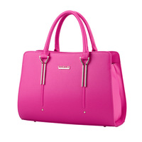 Sac à bandoulière de luxe pour femme avec pendentif en peluche, fermeture éclair, grande capacité, doublure en polyester pour la vie quotidienne et le travail