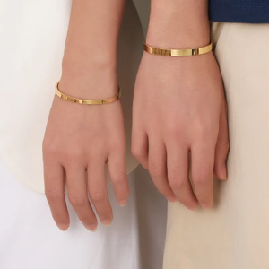 ファッションステンレススチールオープンカフバングル 男女兼用 18Kゴールドメッキ ミニマリスト 4mm 5mm 6mm カスタム刻印ブレスレット ジュエリーギフト - Product Image 6
