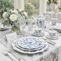 Service de vaisselle en céramique classique à bord festonné, décoratif, motif floral bleu, en porcelaine, pour cadeau de mariage, fête, table de réception