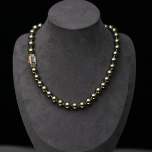 Collier vintage chrétien avec perles d'imitation de cristal de 10 mm, bijoux tendance pour femmes, idéal pour les fêtes et les cadeaux d'anniversaire - Product Image 2