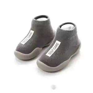 ספק סין תינוק נעלי תינוק לתינוק גומי מקורה לתינוק גרביים לסרוג ציצים נגד החלקה