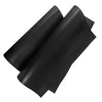 Le silicone absorbant les chocs, première dans l'industrie, remplace la mousse traditionnelle pour la protection contre les chocs de la couverture arrière du téléphone
