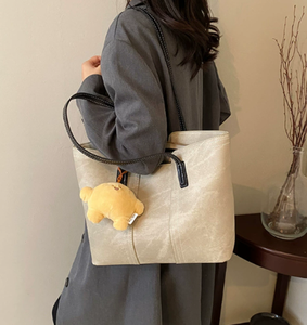 Sac à main pour femmes, nouvelle tendance de la mode, sac à bandoulière simple et polyvalent, petit sac à main tendance en cuir souple, sac fourre-tout pour femmes - Product Image 6