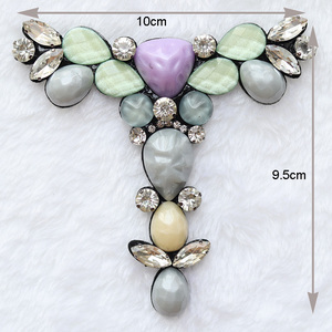 Venta al por mayor piedras pegamento <span class=keywords><strong>base</strong></span> de fibra hecho a mano zapatos de piedra de cristal ornamento para las mujeres para sandalias - Product Image 6