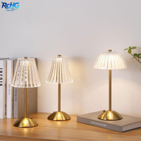 Lámpara de Mesa Inalámbrica de Cristal Recargable Táctil LED con Acabado Dorado de Lujo, Regulable, con Batería Incluida para Luz Nocturna de Dormitorio