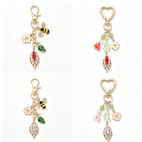Porte-clés Mignon en Émail Abeille Fleur, Pendentif Feuille Strass, Fermoir Mousqueton Cœur, Breloque de Sac Perlée, Ornement Floral Printanier pour Sac à Main