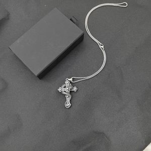 Pendentif en acier inoxydable en forme <span class=keywords><strong>de</strong></span> <span class=keywords><strong>serpent</strong></span> enroulé, <span class=keywords><strong>squelette</strong></span> <span class=keywords><strong>de</strong></span> dragon imposant, sonore et tendance, directement <span class=keywords><strong>de</strong></span> l'usine - Product Image 2