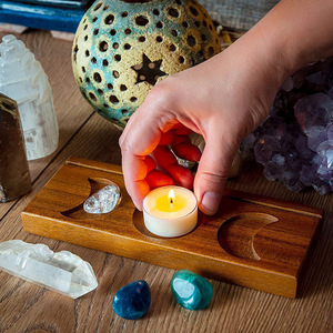 도매 핫세일 원목 마법 크리스탈 삼상달 타로 카드 부적 보관 제단 촛대 소품 - Product Image 4