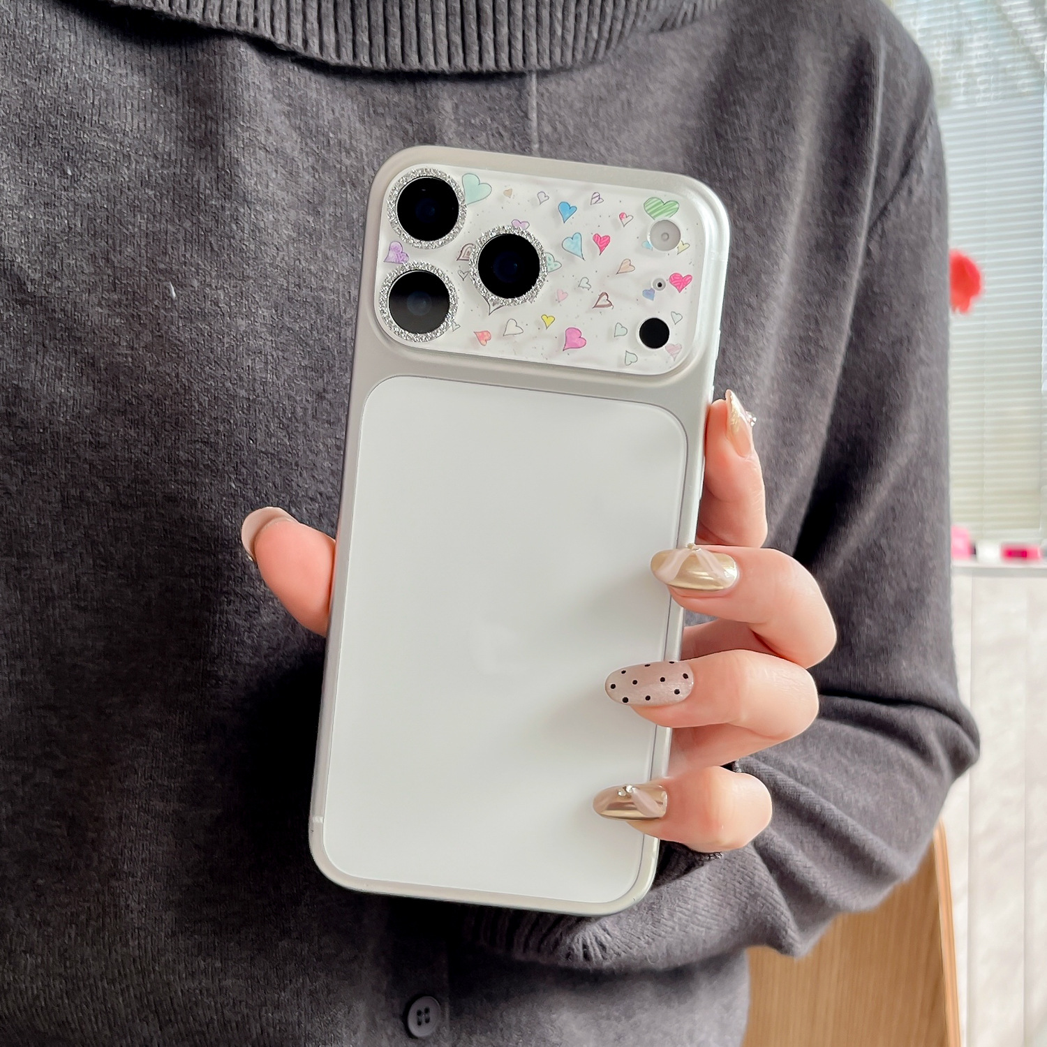 Cuori bianchi a schermo intero