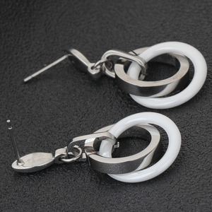 Boucles d'oreilles rondes à double couche en acier inoxydable et céramique, design géométrique, boucles d'oreilles à clous pour femmes, 16 mm, bijoux tendance - Product Image 4