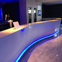 Comptoir de service de bar de grande taille en Corian blanc de haute qualité avec assemblage gratuit pour club, restaurant, salon de chicha