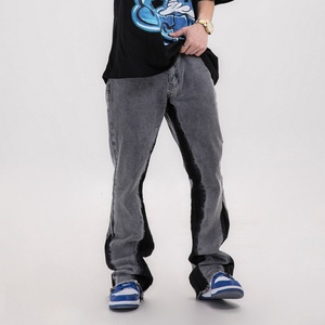 Vente en gros : Nouveaux modèles de jeans évasés pour hommes, style streetwear, patchwork, déchirés et délavés - Product Image 2