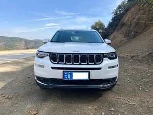 Personalización Interior, Jeep Grand Commander PLUS 2020 2021 2022, SUV de Lujo Usado - Product Image 2