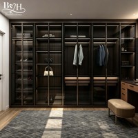 Système de dressing modulaire ouvert sur mesure avec portes vitrées modernes et armoire de rangement en aluminium pour villa, chambre principale, maison