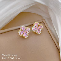 Set Perhiasan Kalung dan Anting Tusuk Desain Unik untuk Wanita, Bertabur Zirkon Amethyst, Liontin Bunga Empat Daun, Grosir Pabrik