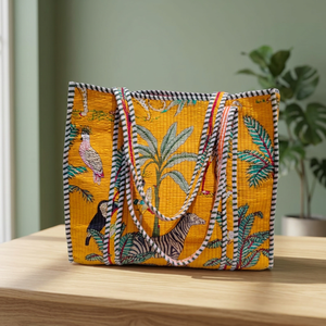 Bolso Tote Hecho a Mano de Algodón Acolchado con Estampado de Bloques, Bolso Grande con Estampado de Animales Tropicales de la Selva, con Cierre, Ligero, para Llevar al Hombro - Product Image 1