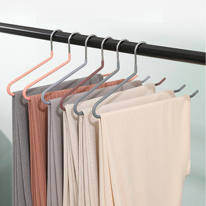 Cintres d'extérieur pour pantalons, universels, faciles à glisrer, revêtement PVC en métal, à bout ouvert - Product Image 1