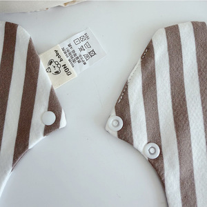 Bavoir pour bébé de style coréen, serviette à salive pour nourrisson, bavoir en coton de classe A avec pétales - Product Image 6