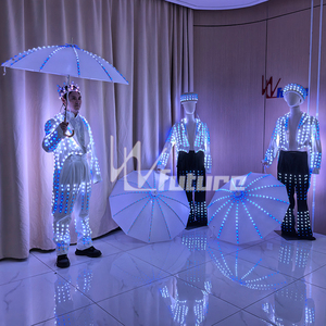 Paraguas LED y disfraces de Príncipe iluminados con control remoto. Durante La Navidad, el Príncipe juega un papel - Product Image 3