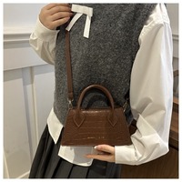 Nouveau rétro Texture Simple et élégant sac de messager décontracté Ins petit sac carré à la mode motif Crocodile sac à main