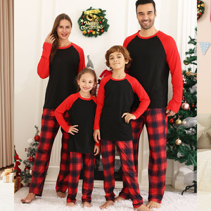 Venta caliente logotipo personalizado imprimible familia Plaid camiseta sublimación en blanco Navidad pijamas conjunto - Product Image 3