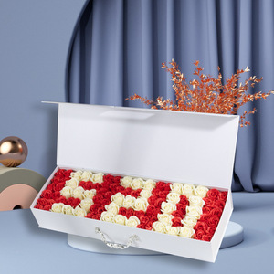 Regalo di Compleanno per Fidanzata, Confezione Regalo Creativa con Fiori di Sapone Profumati alla Rosa e Biglietto, per San Valentino - Product Image 2