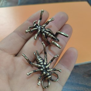 Adornos vintage de KI Tengqiao: artesanías de cucarachas, grillos, lagartos, cangrejos, tortugas y topos. - Product Image 3