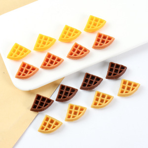 Mini-aliments simulés 1/4, modèle de gaufre, jouet alimentaire DIY, accessoires de dessert, gâteau, biscuit triangulaire - Product Image 3