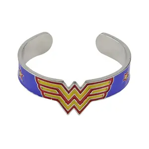 Fashion Movie Superhero Wonder Woman Bracelets Torque The Winner Acronym W Logo Charm Crystal Bangles Women Girl Best Gift