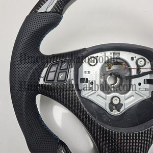 Volante Deportivo Personalizado de Cuero Perforado y Fibra de Carbono M Sport para BMW Serie 3 E90 E91 E92 E93 - Product Image 4