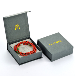 Cajas Magnéticas al por Mayor GLAMPKG, Caja de Regalo de Joyería con Cierre Magnético Gris, Caja de Joyería Magnética Plegable de Lujo - Product Image 6