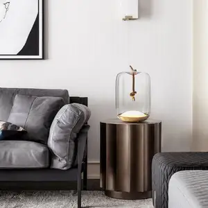 도매 현대 램프 현대 디자인 Lampada Da Tavolo Moderna 유리 원통형 모양 미래 램프