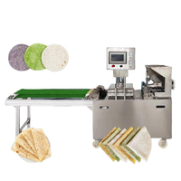 Machine automatique pour la fabrication de tortillas mexicaines à base de farine de maïs.
