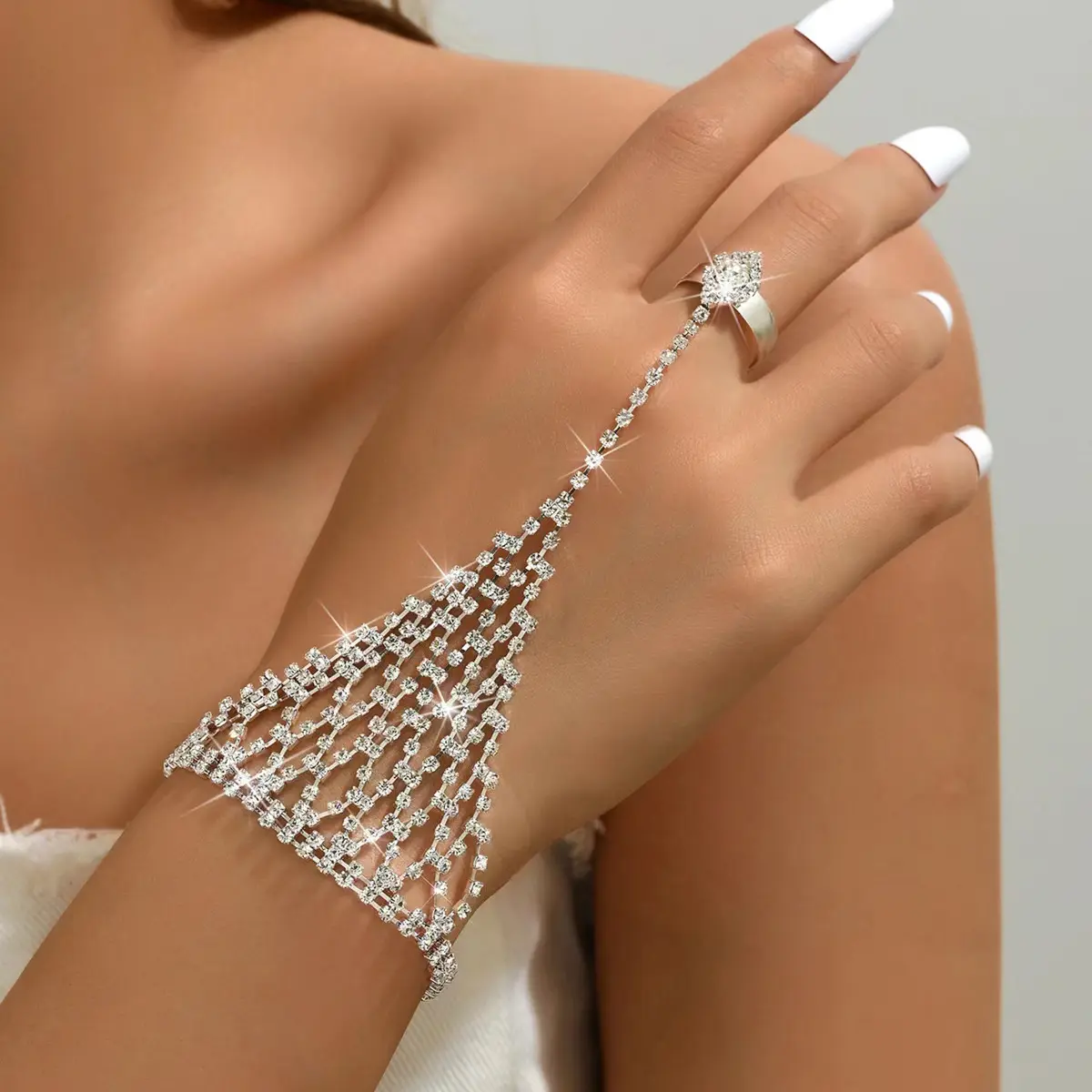 Sexy Full Diamond Mesh Vingerarmband Nieuwe Party Sieraden Ring Eendelig Ketting