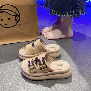 <span class=keywords><strong>Mules</strong></span> compensées épaisses <span class=keywords><strong>pour</strong></span> <span class=keywords><strong>femme</strong></span> 2026, couleur nude, avec double boucle métallique, sandales d'été <span class=keywords><strong>pour</strong></span> la plage - Product Image 3