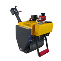 Mini-compacteur vibrant thermique portatif pour réparation routière, également disponible en version autoportée avec siège