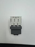 Disyuntor de controladores dedicados y PLC PAC de
