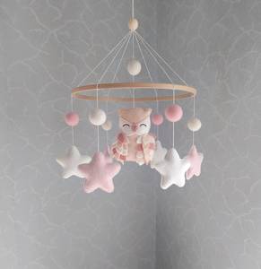 Nouveauté Lit bébé Filles Jouets sensoriels Musical Hibou en feutre rose Étoile <span class=keywords><strong>Oiseau</strong></span> Jouet de crèche <span class=keywords><strong>Mobile</strong></span> en <span class=keywords><strong>bois</strong></span> Forêt - Product Image 1