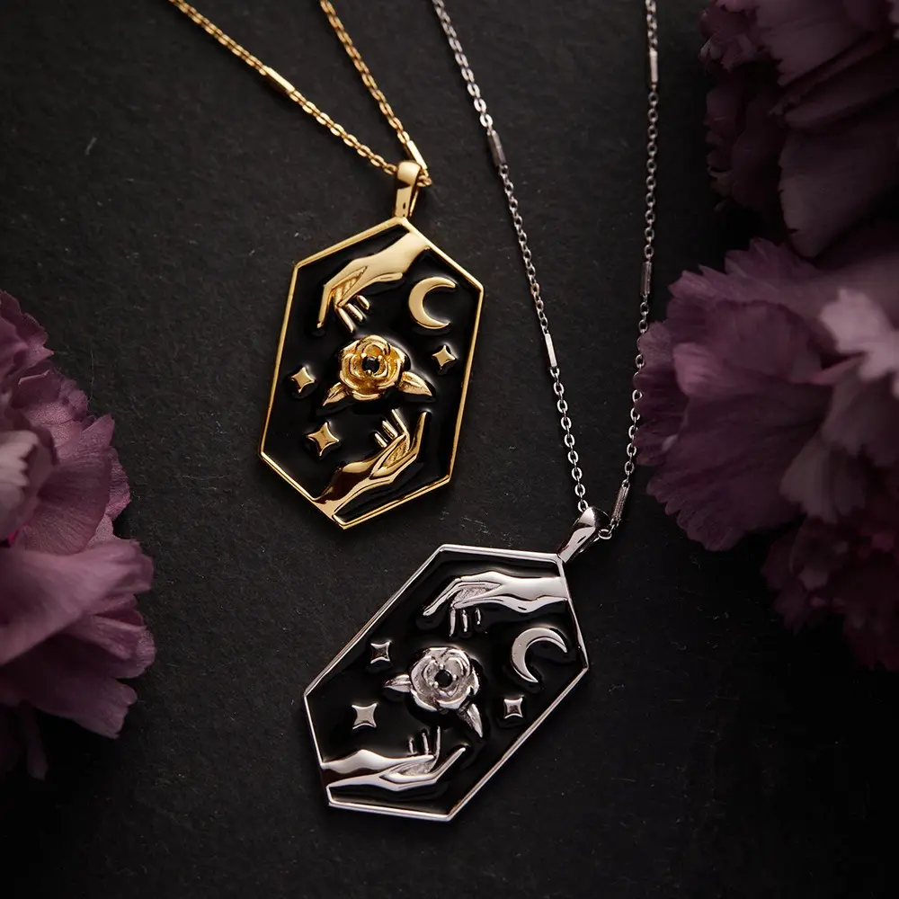 18k Gold Hexagonal Carved Rose Necklace 2024 Custom Fine Jewelry Necklaces Fashion Jewelry Pendent Flower Necklaces For Women