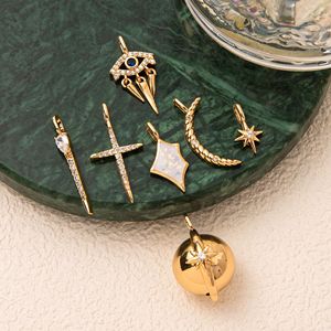 Lujos Celestiales |   Dijes de Latón Chapado en Oro de 18K con Circonitas Microincrustadas |   Colgantes Estelares para la Creación de Joyería DIY - Product Image 1