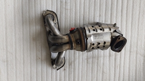 Collecteur d'échappement de remplacement avec catalyseur à trois voies pour Hyundai Accent RB 1.4L G4LC Moteur <span class=keywords><strong>Kappa</strong></span> 2015-12/<span class=keywords><strong>19</strong></span> - Product Image 4
