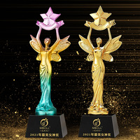 En stock Trophée en résine doré en forme d'ange Petite Statuette dorée