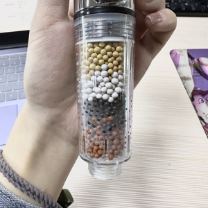 Filtre de <span class=keywords><strong>douche</strong></span> d'usine Adsorption <span class=keywords><strong>multicouche</strong></span> Pierre minérale Filtre de pommeau de <span class=keywords><strong>douche</strong></span> Filtre de <span class=keywords><strong>douche</strong></span> multifonctionnel avec boule minérale - Product Image 4