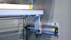 Gesynchroniseerde Durmapress Handleiding E21 80T 2500Mm 2 + 1 Met Nc Rempersmachine Voor 4Mm Zacht Stalen Plaatstaal - Product Image 6