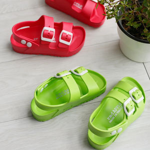 Sandales d'été premium en EVA pour enfants BG2569 – Légères, épaisses, imperméables, antidérapantes et souples pour la plage - Product Image 1